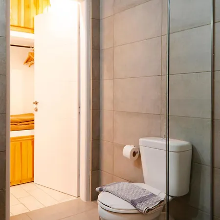 Laza Hotel
